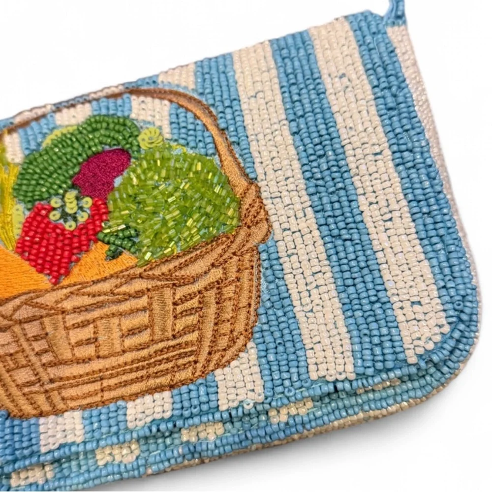 Beaded Farmers Market Vegetable Basket Shoulder Bag Blue White NWT - Picture 5 of 10